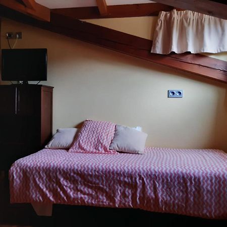 Hotel La Plaza Proaza Luaran gambar