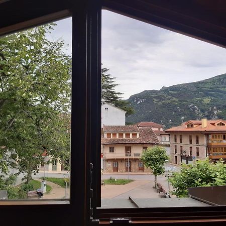 Hotel La Plaza Proaza Luaran gambar