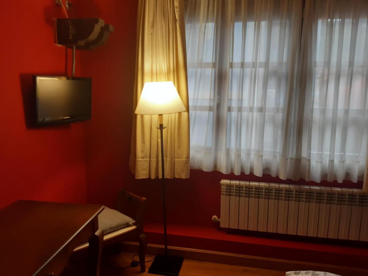 Hotel La Plaza Proaza Luaran gambar