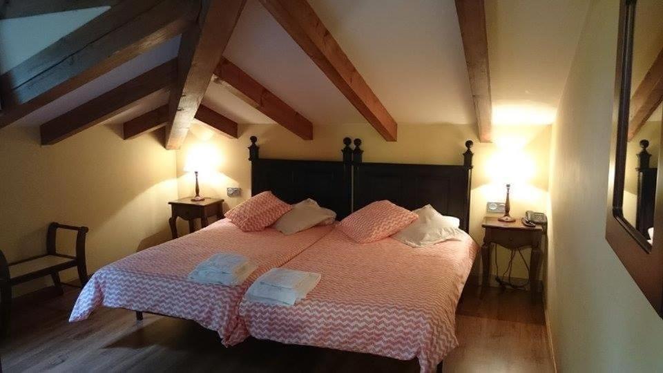 Hotel La Plaza Proaza Luaran gambar